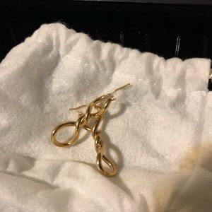 14k Figure 8 earrings